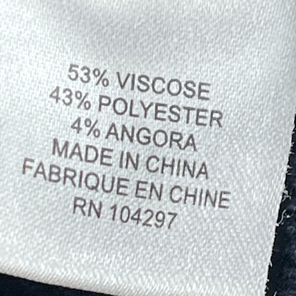 Milly Navy Blue White Stripe Light Sweater Accent Button by the Shoulders.SizeS - Picture 8 of 8